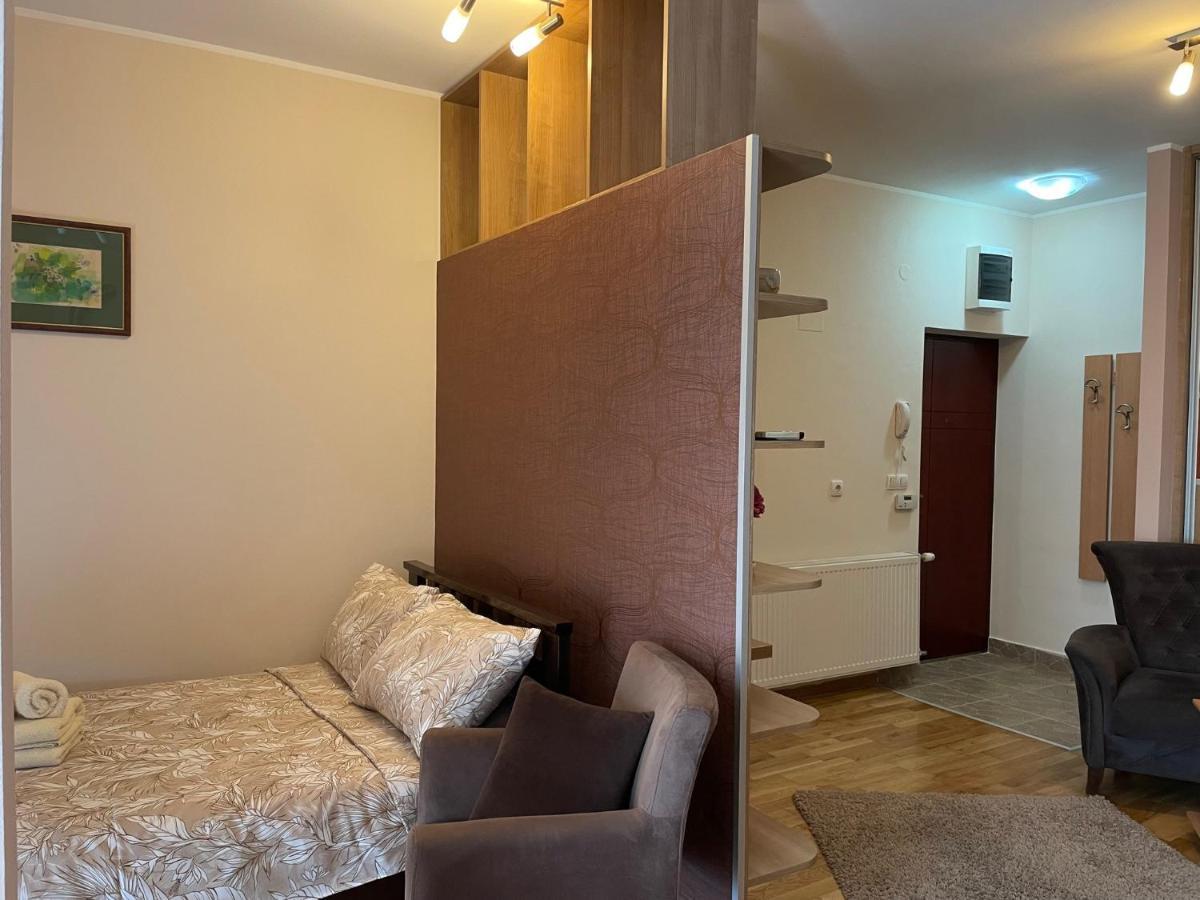 Lux Apartment Kotez Pancevo Luaran gambar